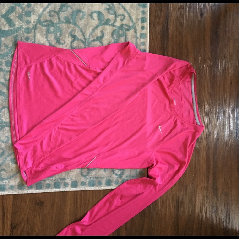 Nike Fit Dry Long Sleeve